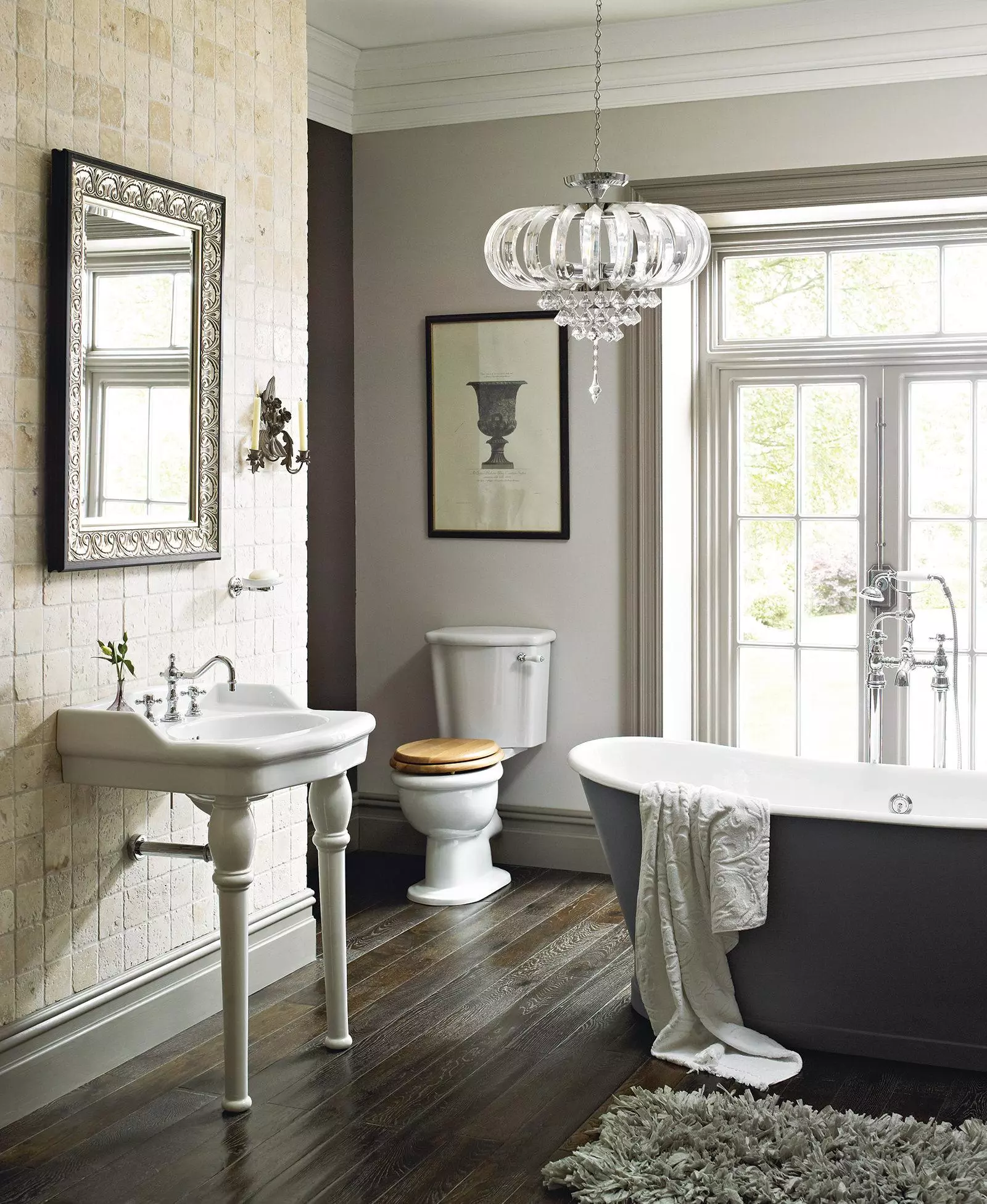 English style bathroom