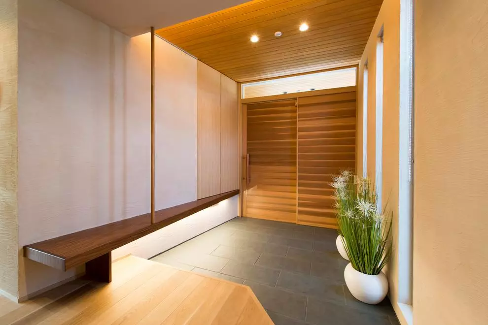 Japanese Style Entryway