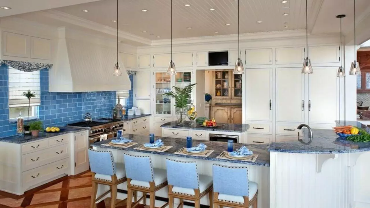 Mediterranean style kitchen