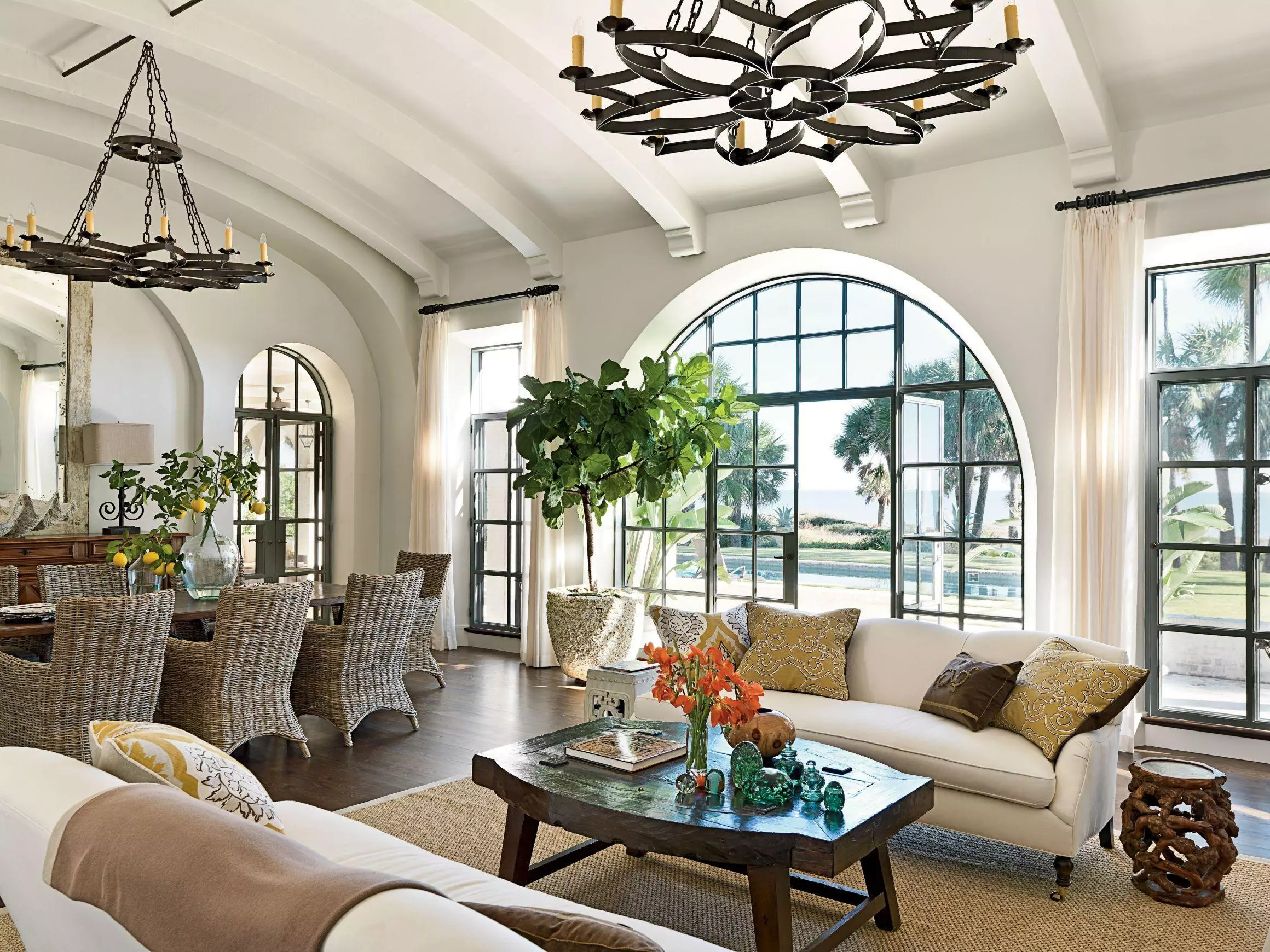 Mediterranean style living room